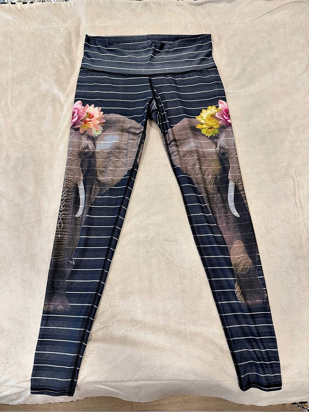 Teeki Love The Elephant Hot Pant Leggings